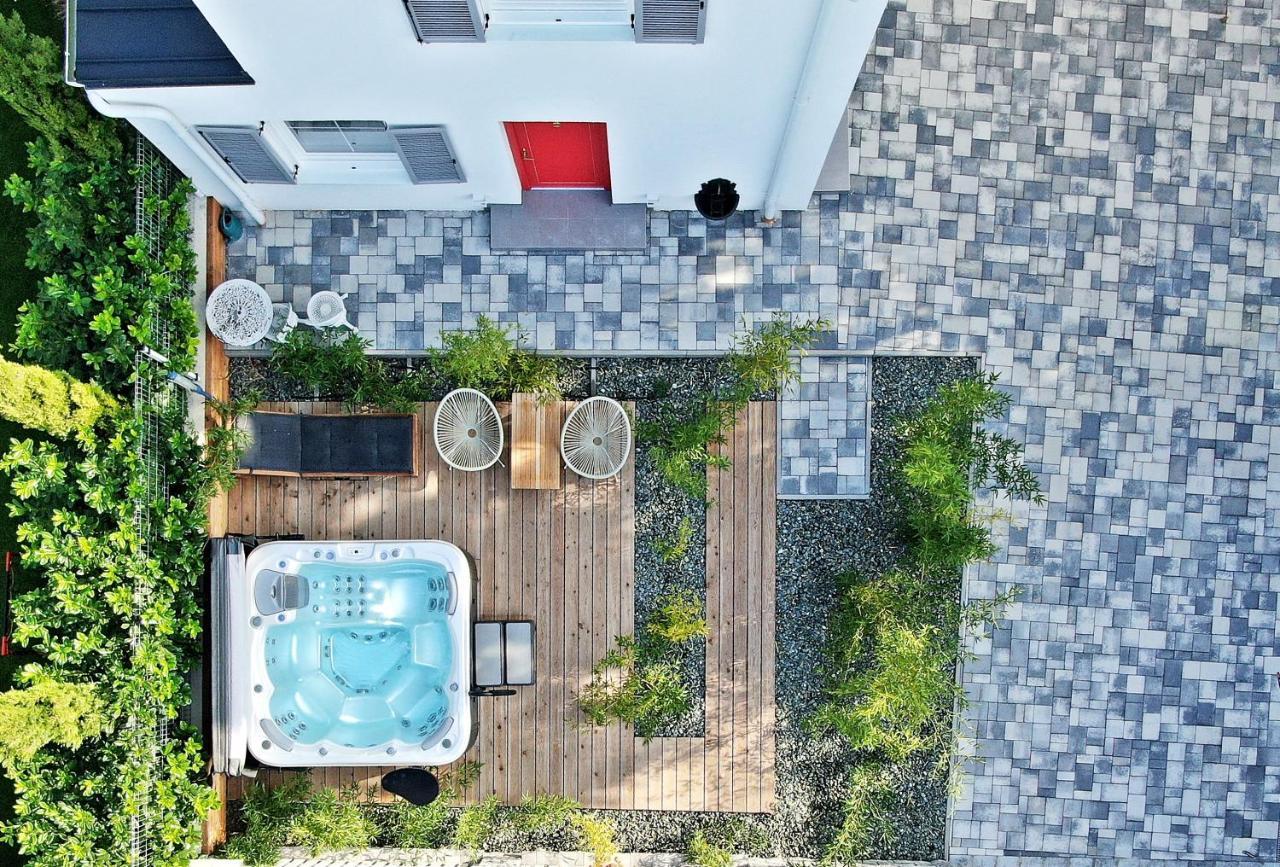 The Doors Luxury Apartment Mosonmagyaróvár المظهر الخارجي الصورة