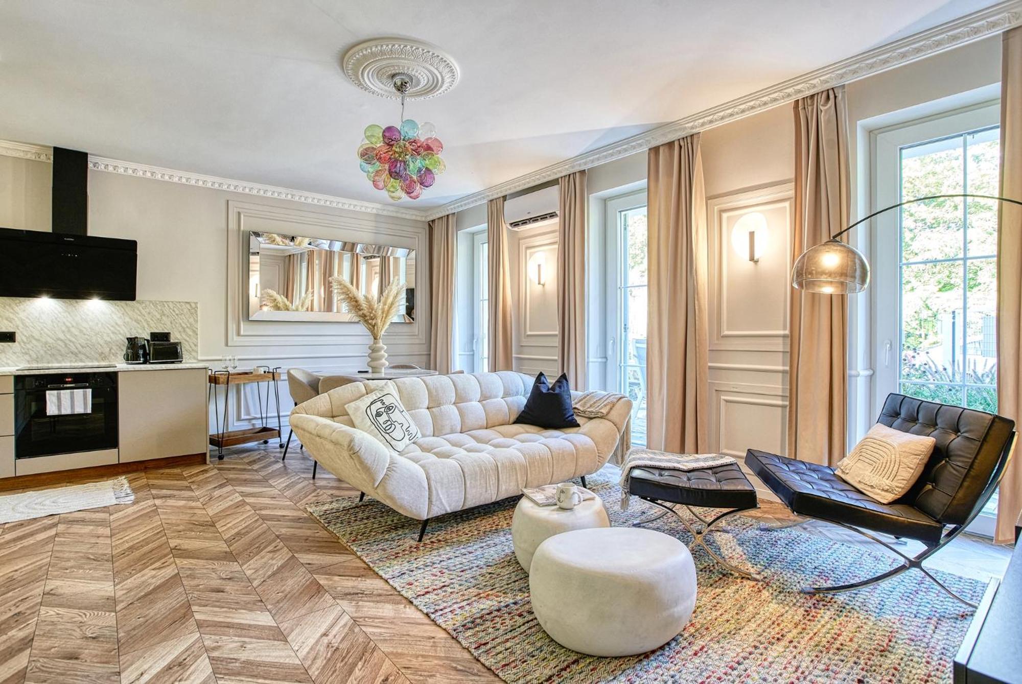 The Doors Luxury Apartment Mosonmagyaróvár المظهر الخارجي الصورة