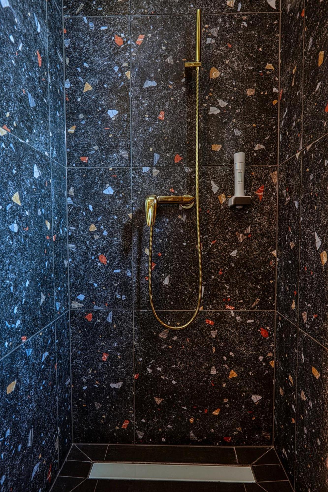 The Doors Luxury Apartment Mosonmagyaróvár المظهر الخارجي الصورة