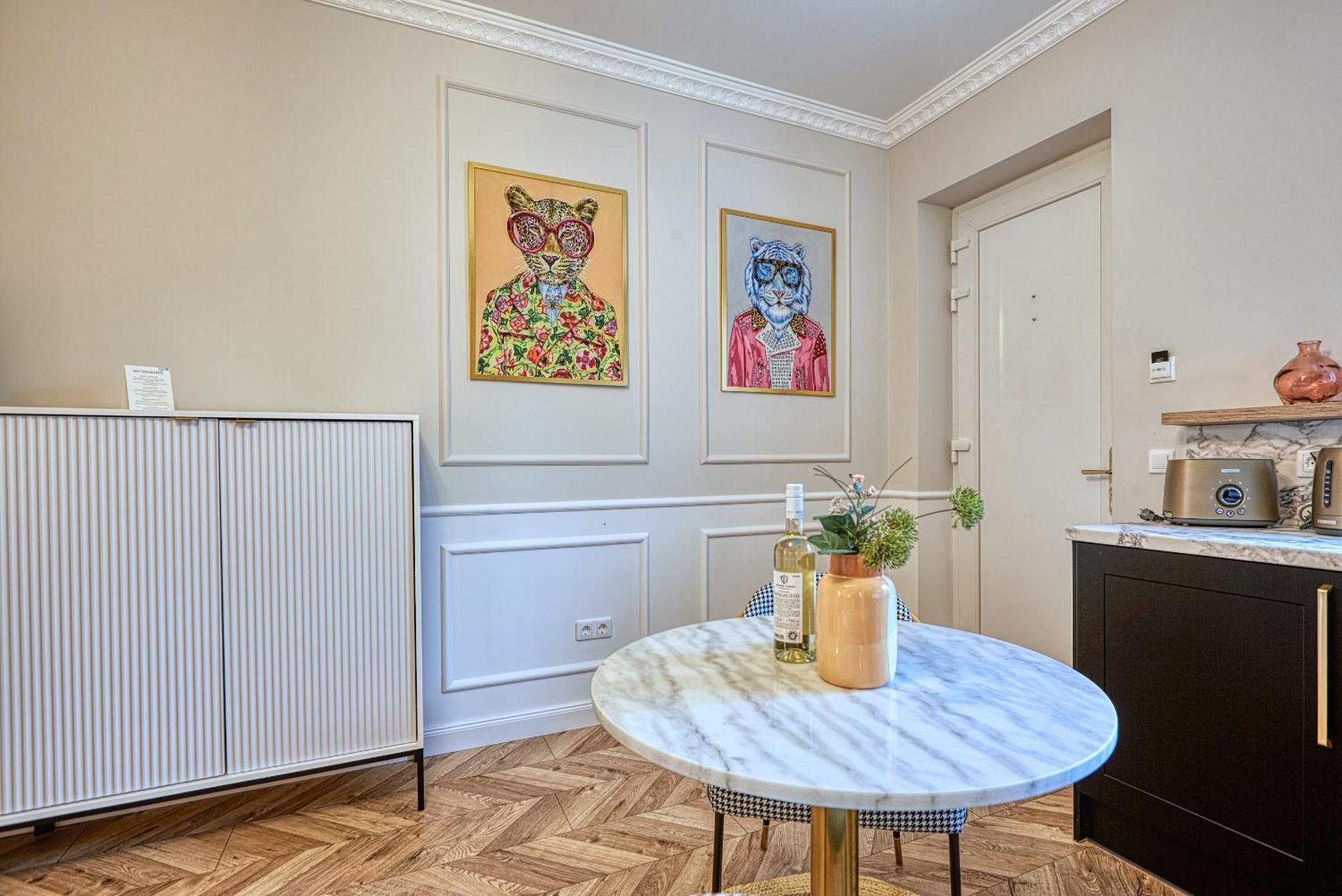 The Doors Luxury Apartment Mosonmagyaróvár المظهر الخارجي الصورة